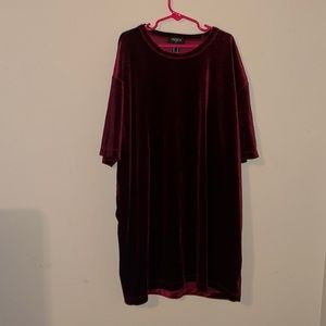 Red velvet fuzzy shirt. It’s a medium from forever 21.